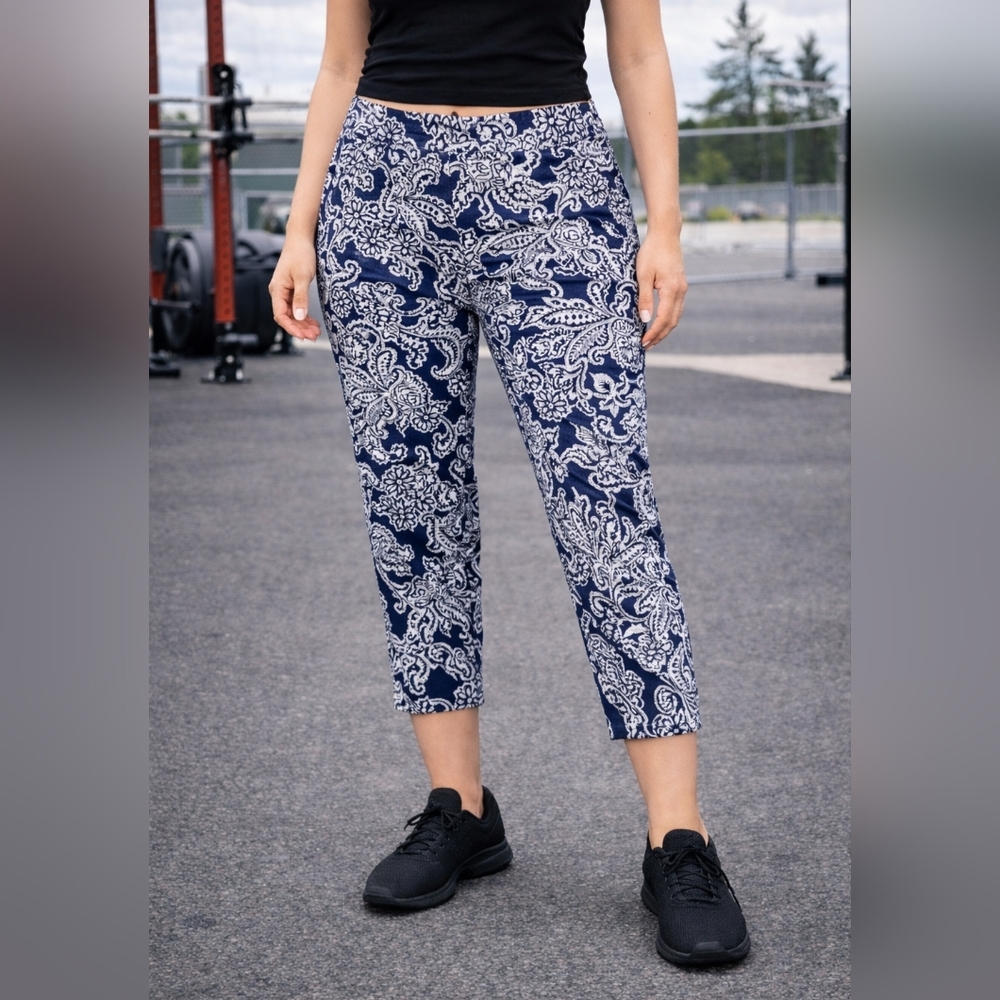 Talbots Paisley Stretch Pants Size 4 Navy White Pull-On Cropped Pants